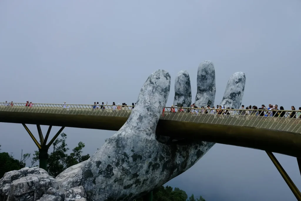 Golden Bridge (Cầu Vàng)