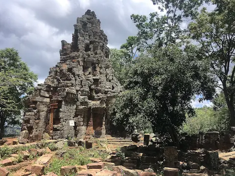 Phnom Banan Temple | Mini Angkor Wat