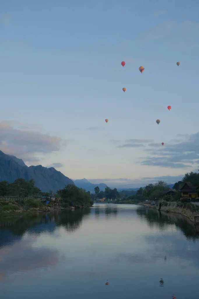 Laos - Vang Vieng hot air balloon